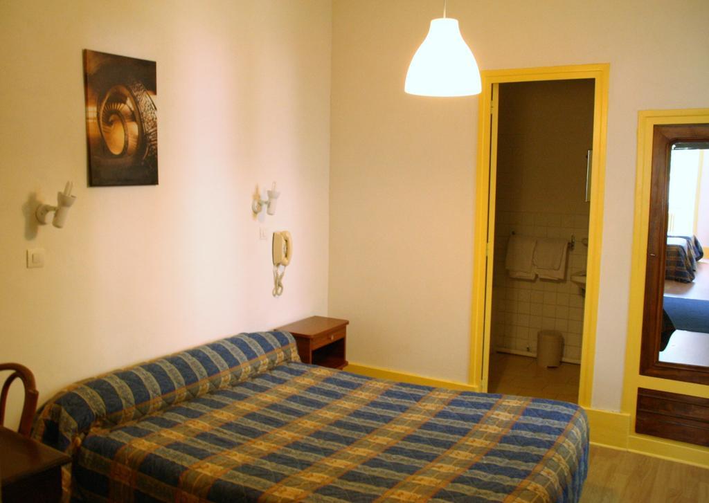 Grand Hotel De L'Europe Vals-les-Bains Room photo
